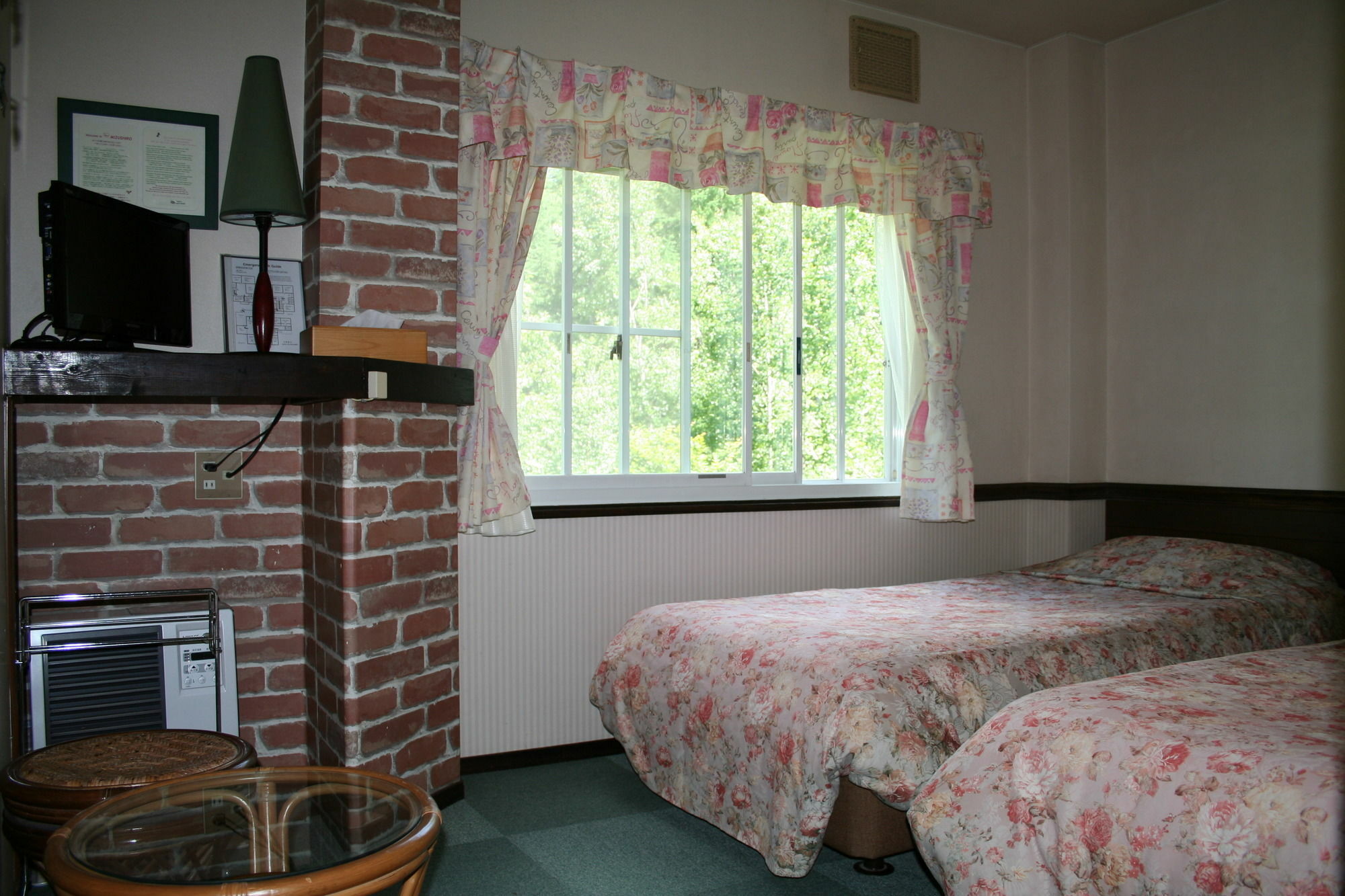 מטסומוטו Alpine Inn Mizushiro מראה חיצוני תמונה